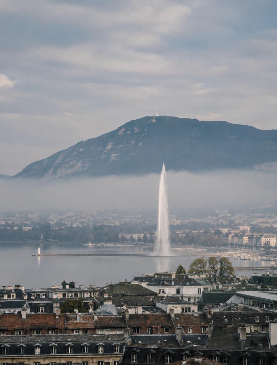 Le Salève seen from Geneva